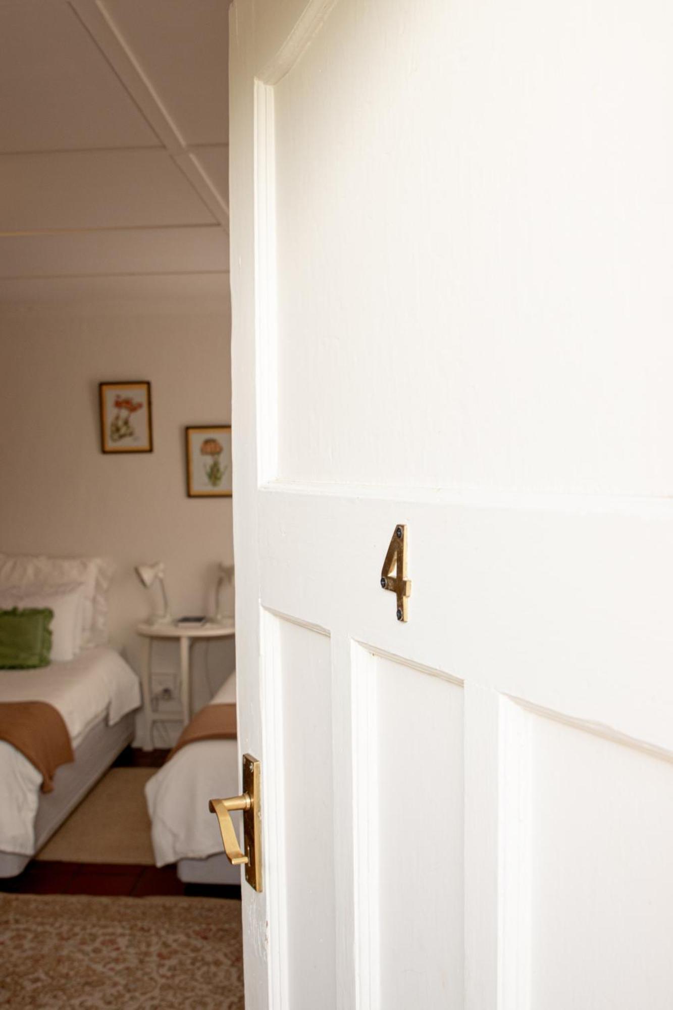 4 Rothman Street B&B Graaff Reinet Ngoại thất bức ảnh